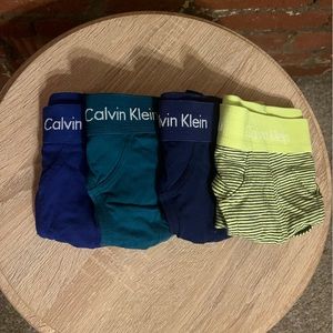 NWOT Calvin Klein Briefs 4 Pack